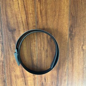 Guess 43 inch white belt